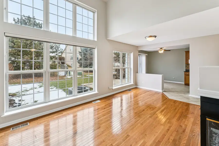 946 Willow Street, Itasca, IL 60143 - #2