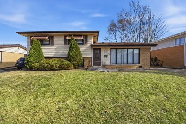 125 Mildred Lane, Chicago Heights, IL 60411