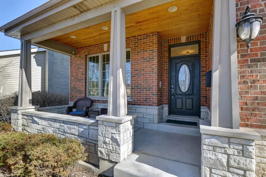 881 S Bryan Street, Elmhurst, IL 60126 - #3