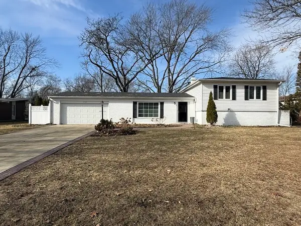 2724 N Country Club Terrace Terrace, Rockford, IL 61103
