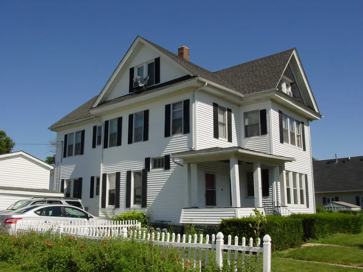 20-22 N Locust Street, Aurora, IL 60506 - #1