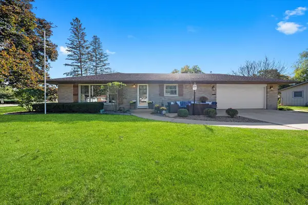 5 Crescent Place, Joliet, IL 60433