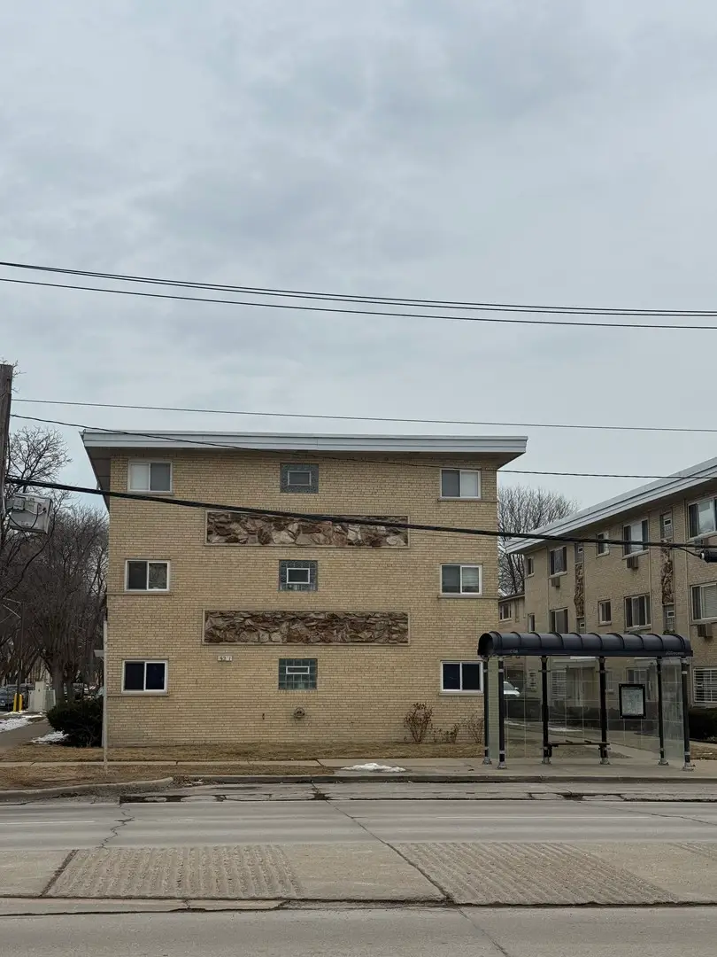 5241 N East River Road #1C, Chicago, IL 60656 - #2