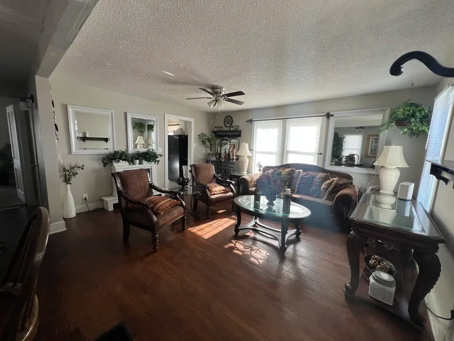 838 Glidden Avenue, Dekalb, IL 60115 - #3