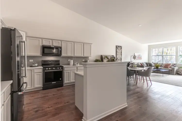 Address Withheld By Seller, Bolingbrook, IL 60440 - #3