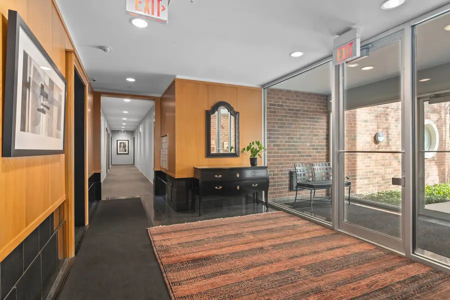 380 Green Bay Road #1B, Winnetka, IL 60093 - #2