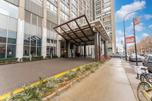 655 W Irving Park Road #1608, Chicago, IL 60613
