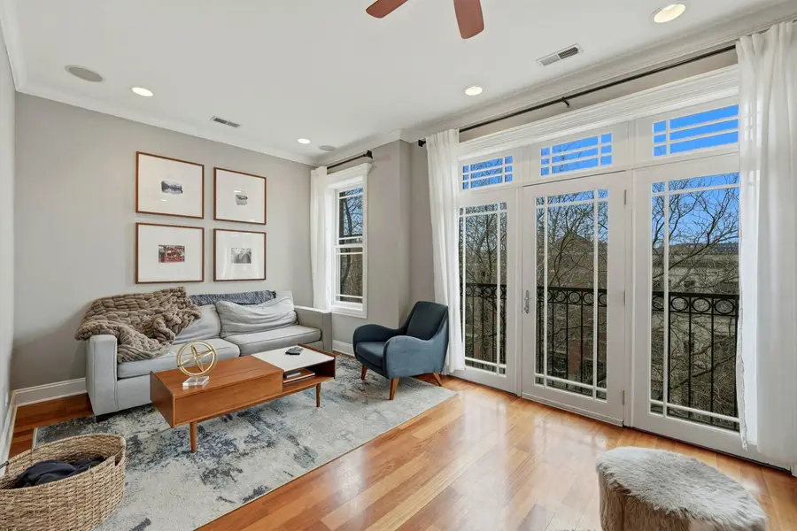 3537 N Reta Avenue #4, Chicago, IL 60657 - #2