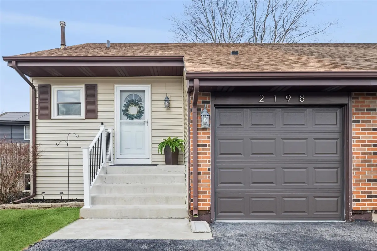 2198 Wildwood Lane, Hanover Park, IL 60133 - #1