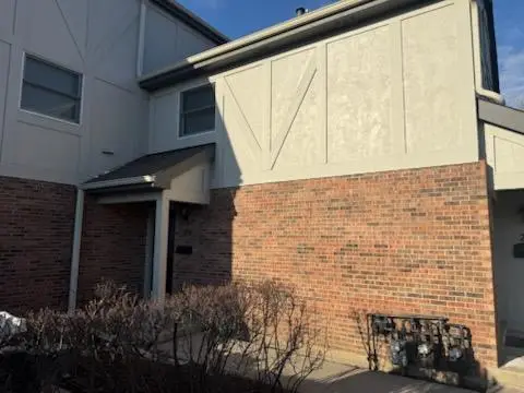 208 Queens Cove, Barrington, IL 60010 - #1