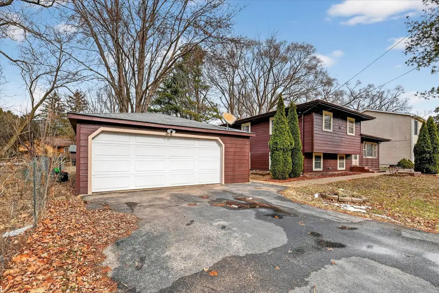 2810 Brentwood Lane, McHenry, IL 60050 - #2