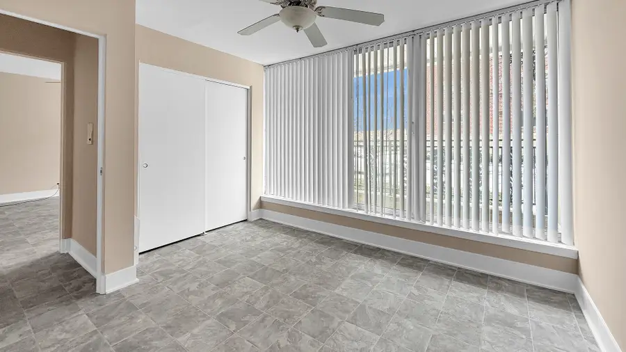 1008 Washington Boulevard #1, Oak Park, IL 60302 - #3