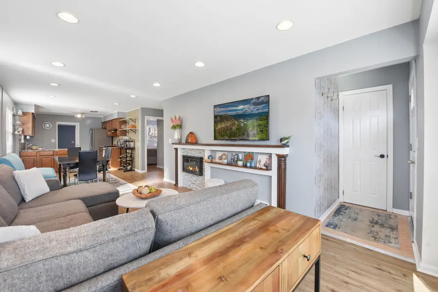 3334 N Oleander Avenue, Chicago, IL 60634 - #3