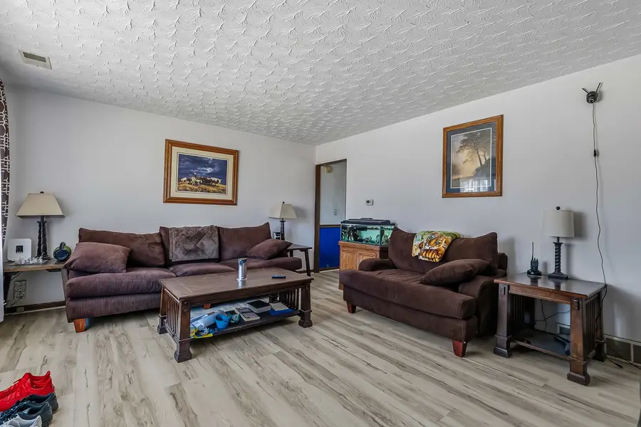 313 5th Street, Colona, IL 61241 - #3