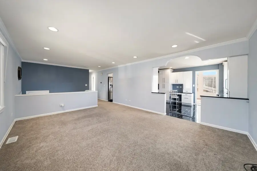 1101 S Lavergne Drive, Mount Prospect, IL 60056 - #3