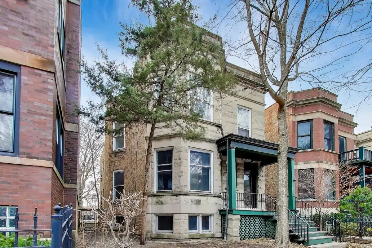 5210 N Glenwood Avenue, Chicago, IL 60640 - #1