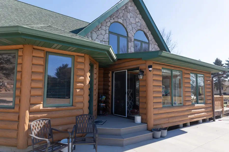 20664 N Brady Street, Davenport, IA 52806 - #3