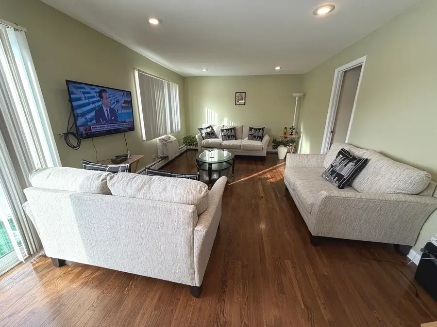 9208 Bumble Bee Drive #2D, Des Plaines, IL 60016 - #3