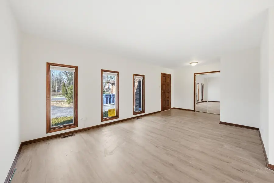 831 Violet Lane, Matteson, IL 60443 - #2