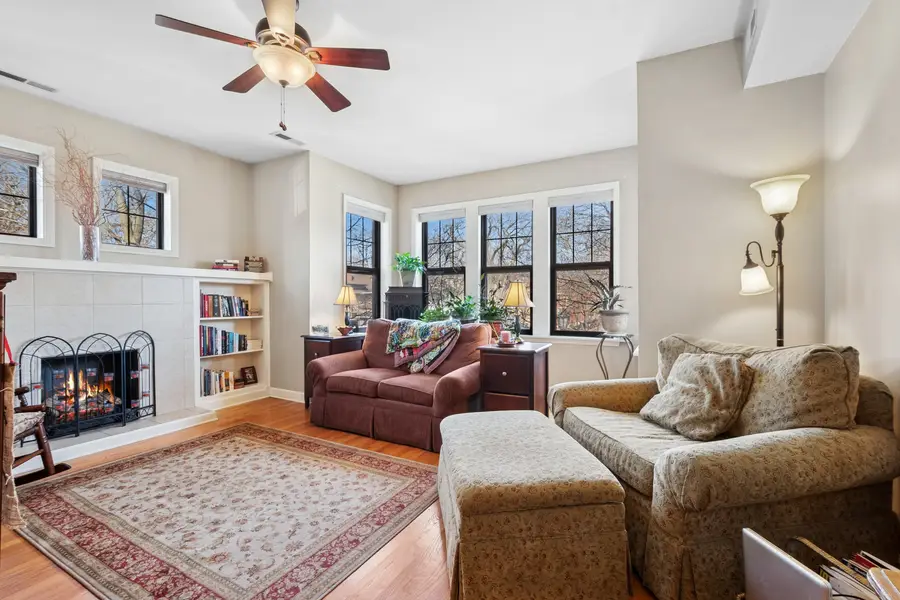 834 Seward Street #2, Evanston, IL 60202 - #2