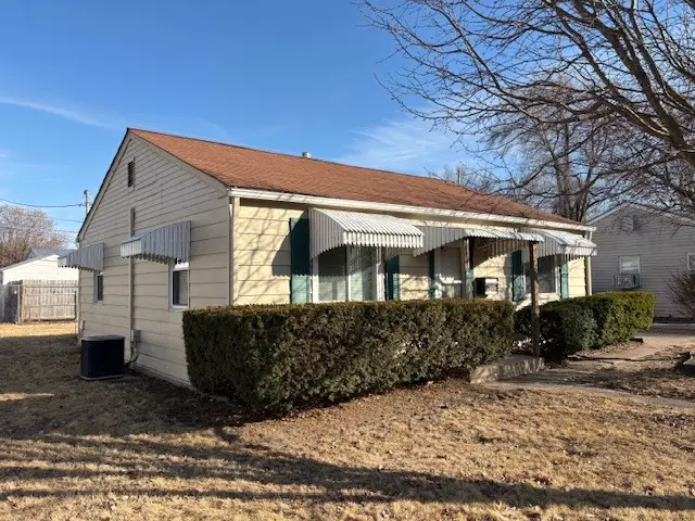 968 40th Street, Moline, IL 61265 - #1