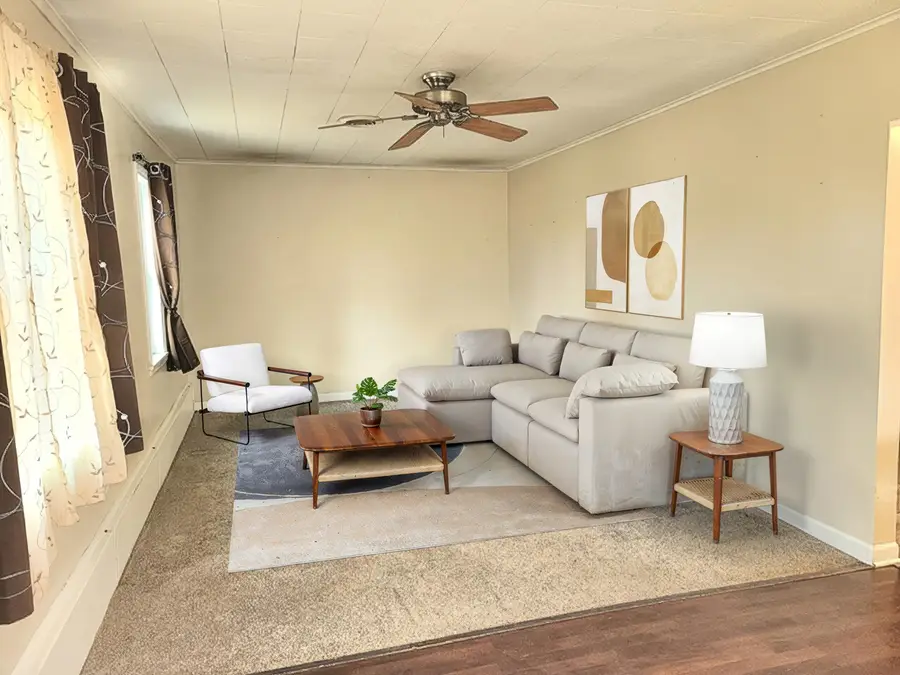 7807 Parkside Avenue, Burbank, IL 60459 - #2