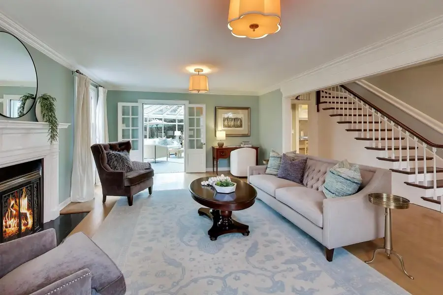 266 W Claremont Street, Elmhurst, IL 60126 - #3