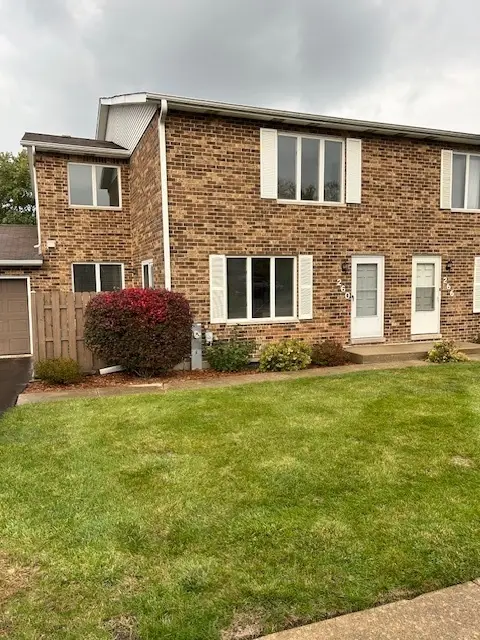 260/262/264/266 Paddock Circle, Glendale Heights, IL 60139