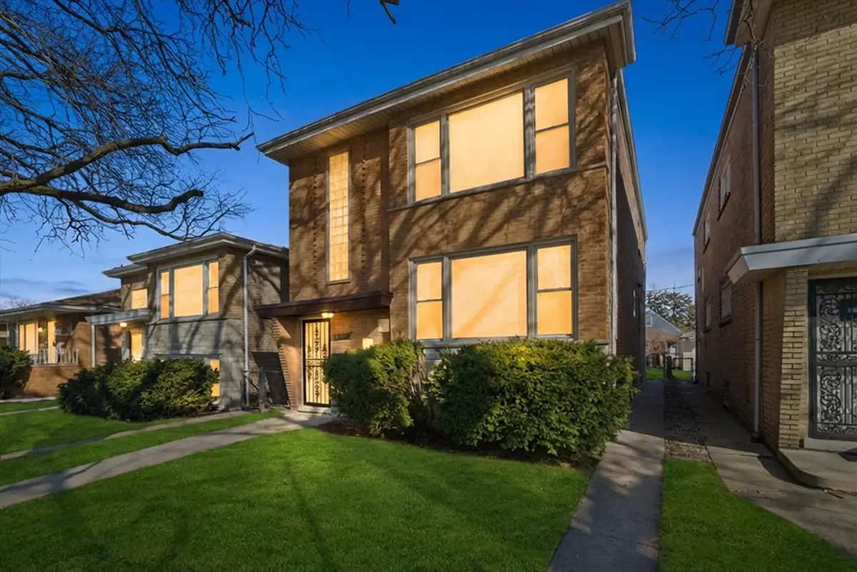 8121 S Commercial Avenue, Chicago, IL 60617 - #1