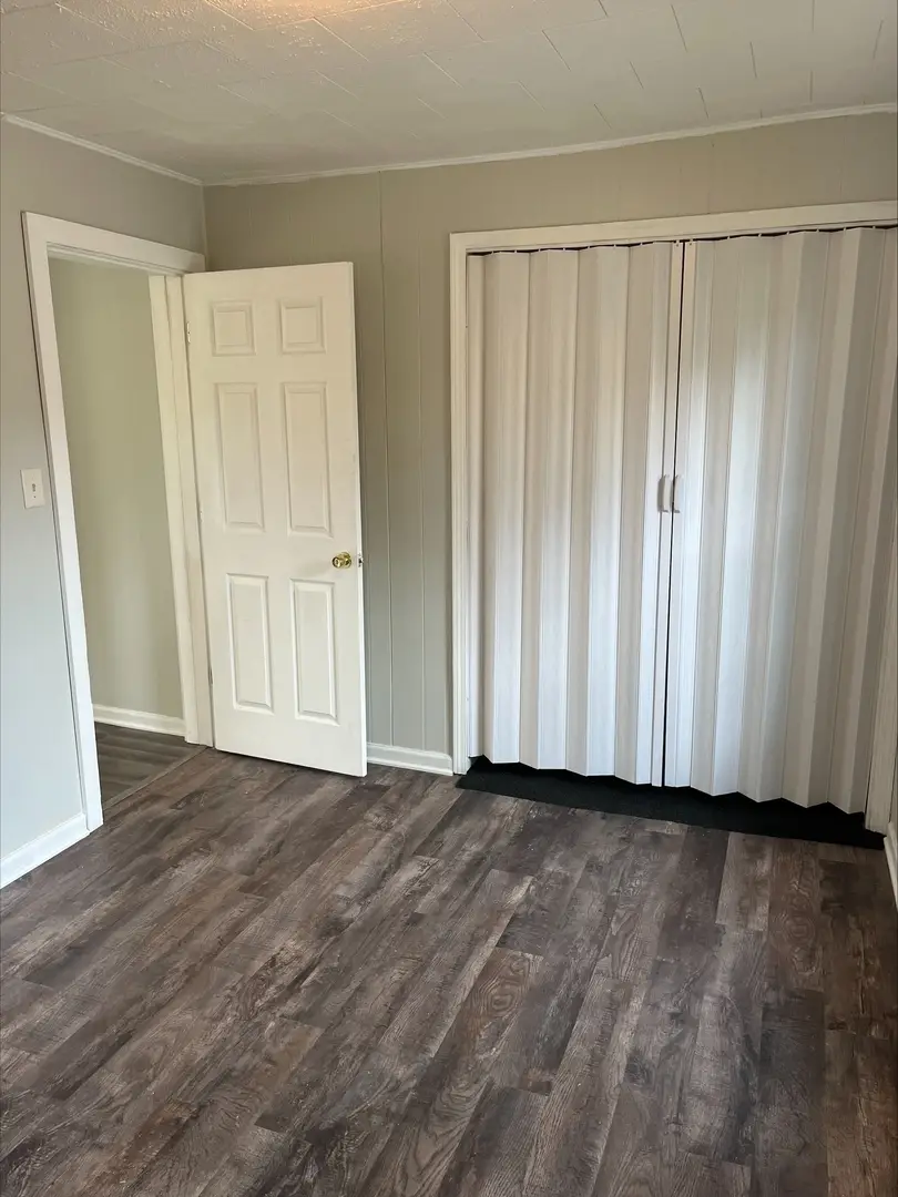 702 E Joliet Street, Ottawa, IL 61350 - #3