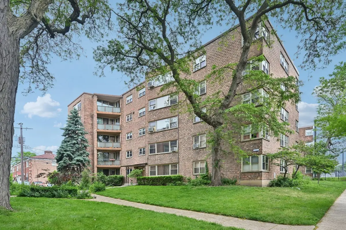 2142 W Rosemont Avenue #1A, Chicago, IL 60659 - #1