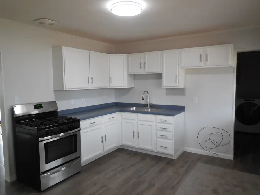 740 Hiawatha Drive, Ottawa, IL 61350 - #3