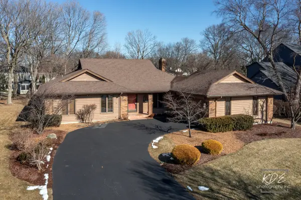 1127 Thunderbird Lane, Naperville, IL 60563
