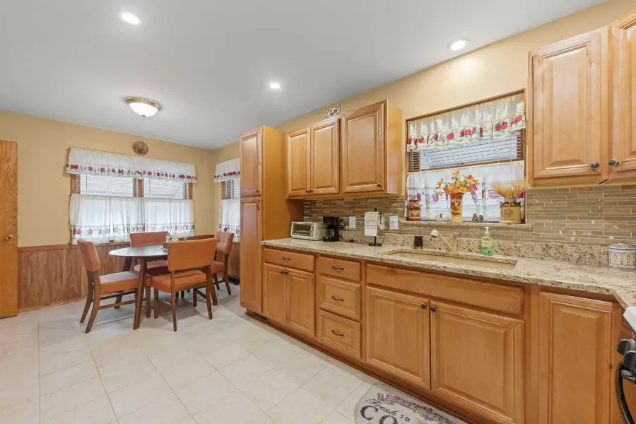 5055 S Kilbourn Avenue, Chicago, IL 60632 - #3