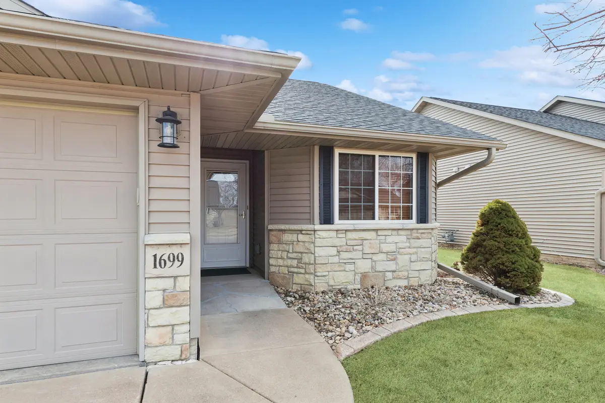 1699 E Lomar Street, Eldridge, IA 52748 - #1