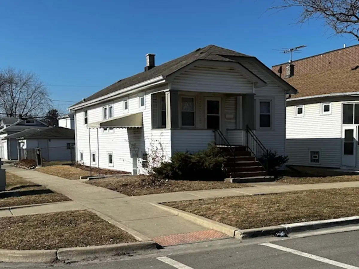 2300 N 73rd Avenue, Elmwood Park, IL 60707 - #1