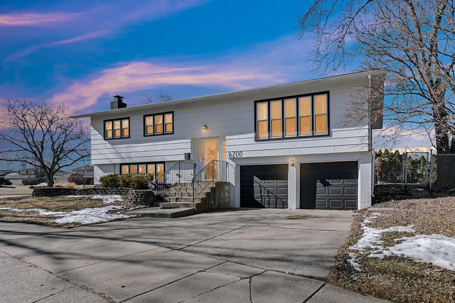 6200 Rob Roy Drive, Oak Forest, IL 60452 - #2