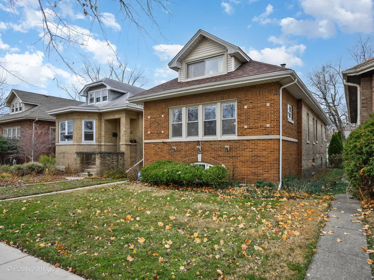 3742 Clinton Avenue, Berwyn, IL 60402 - #1