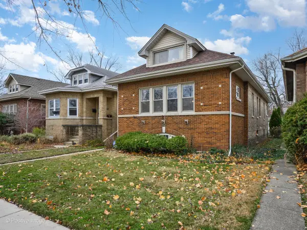 3742 Clinton Avenue, Berwyn, IL 60402