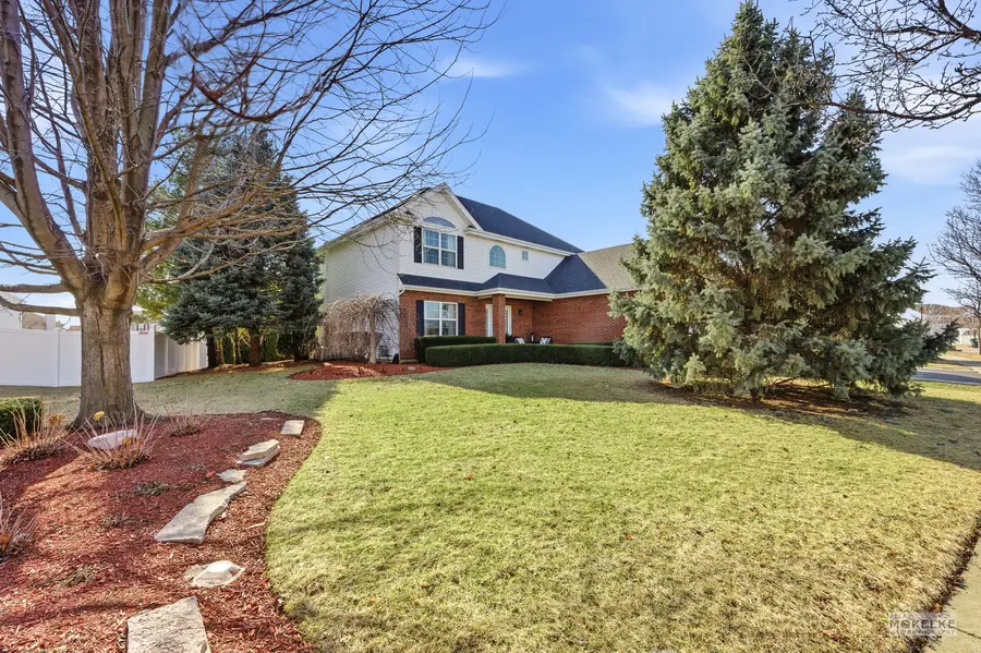 149 N Willowwood Drive, Oswego, IL 60543 - #2