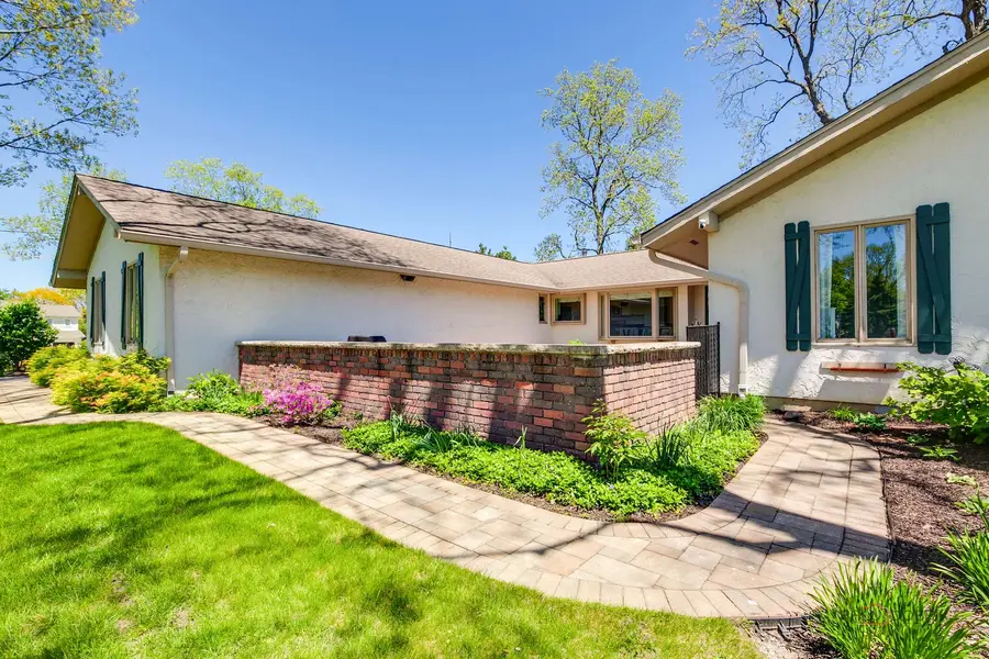 2 Acorn Drive, Hawthorn Woods, IL 60047 - #2