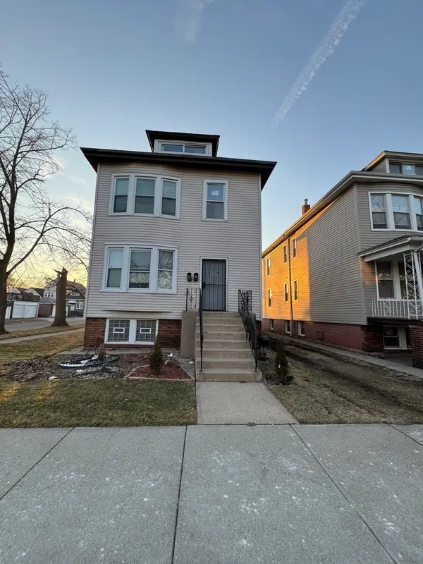 8556 S Muskegon Avenue, Chicago, IL 60617