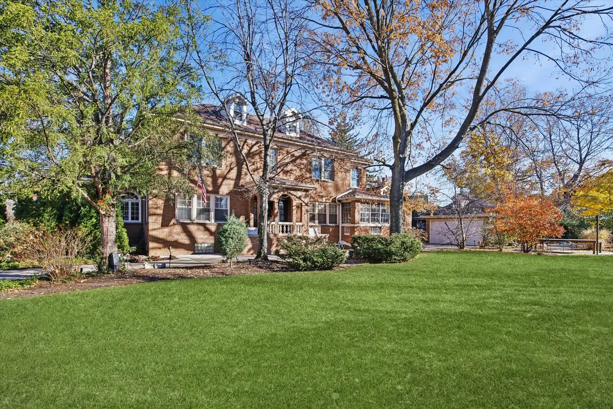 5873 N Forest Glen Avenue, Chicago, IL 60646 - #1