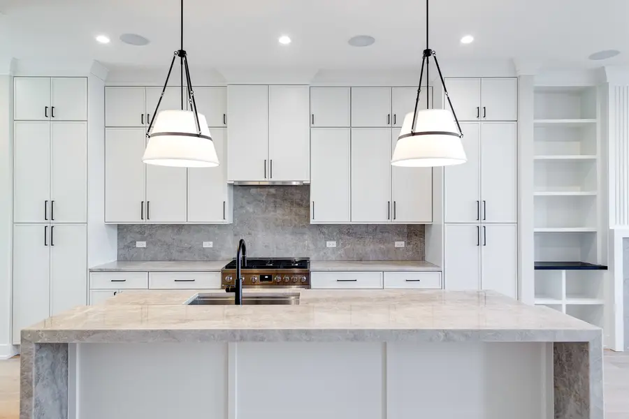 3721 N Whipple Street, Chicago, IL 60618 - #3