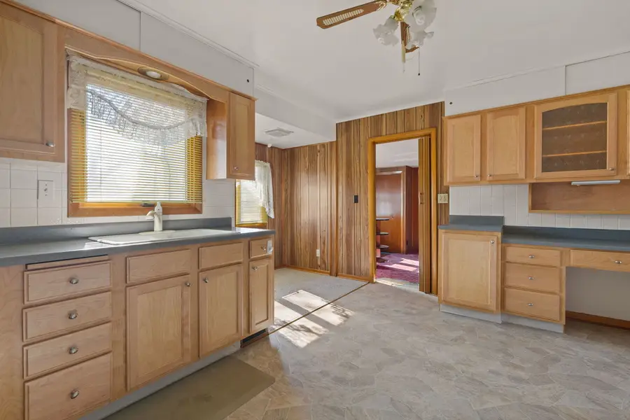 524 22nd Avenue, Rock Island, IL 61201 - #2