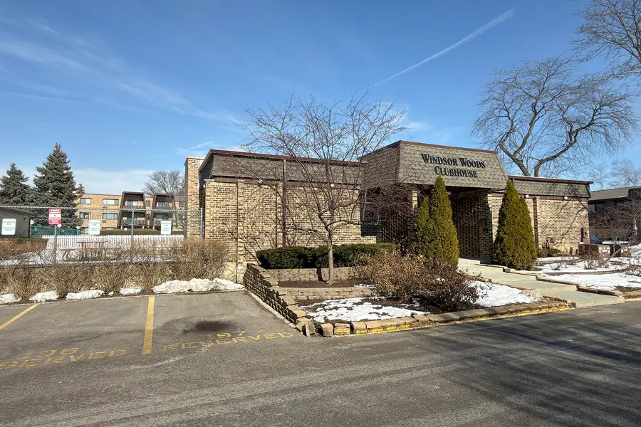 1205 E Hintz Road #208, Arlington Heights, IL 60004 - #3