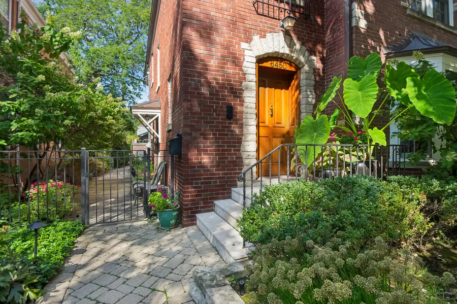 6450 N Nokomis Avenue, Chicago, IL 60646 - #2