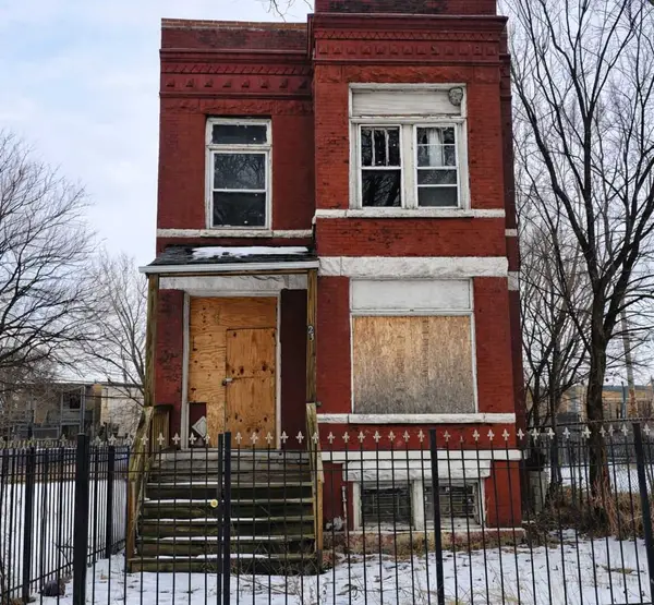 523 N Sawyer Avenue, Chicago, IL 60624