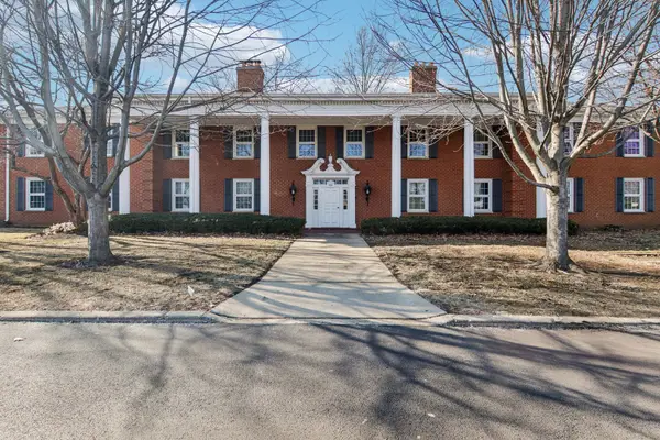 530 Devonshire Lane #13, Crystal Lake, IL 60014