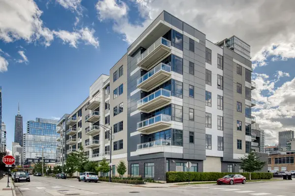 367 W Locust Street #507, Chicago, IL 60610